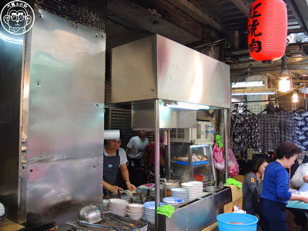 阿角紅燒肉：呷飽祙【台北大同･阿角紅燒肉】分部位的秒賣紅燒肉