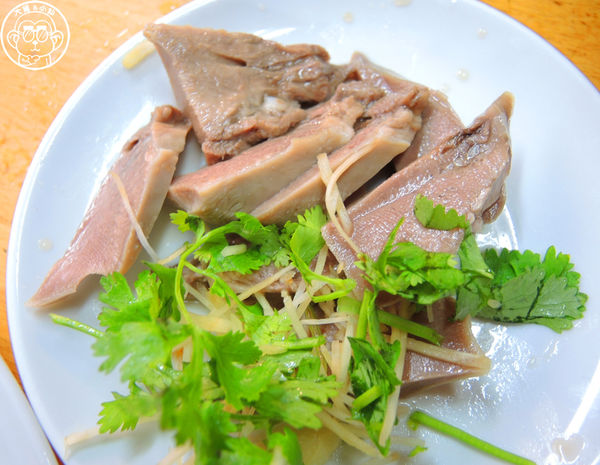 阿角紅燒肉：呷飽祙【台北大同･阿角紅燒肉】分部位的秒賣紅燒肉