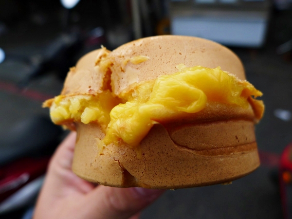 大社紅豆餅:【高雄】大社紅豆餅.金龍路菜市場旁.桑尼受不了美食