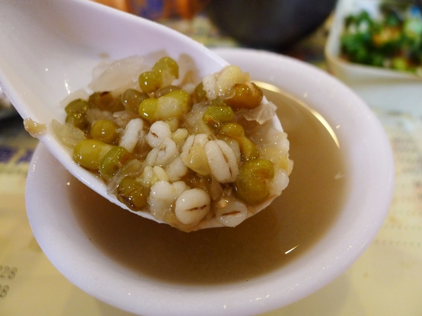 陶軒日式涮涮鍋(後昌新店)：【高雄】陶軒日式涮涮鍋．檸檬香茅湯頭．桑尼受不了美食