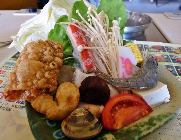 陶軒日式涮涮鍋(後昌新店)：【高雄】陶軒日式涮涮鍋．檸檬香茅湯頭．桑尼受不了美食