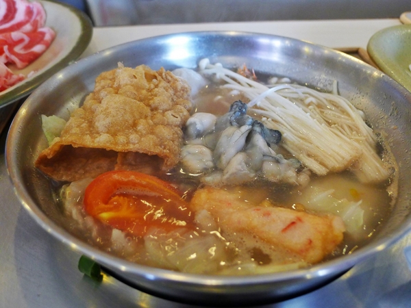 陶軒日式涮涮鍋(後昌新店)：【高雄】陶軒日式涮涮鍋．檸檬香茅湯頭．桑尼受不了美食