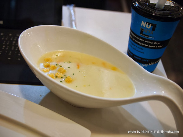 Nu-Pasta杯杯麵(台中崇德店)：【食記】台中Nu-Pasta杯杯麵(台中崇德店)@北區 : 口味有進步,但食材的問題還是要多注意些