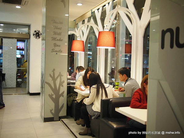 Nu-Pasta杯杯麵(台中崇德店)：【食記】台中Nu-Pasta杯杯麵(台中崇德店)@北區 : 口味有進步,但食材的問題還是要多注意些