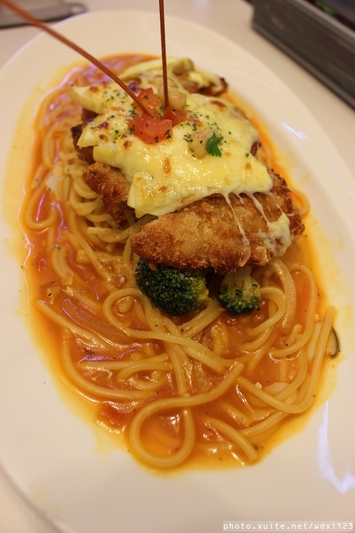 NU PASTA(台中崇德店)：Nu-Pasta杯杯麵(台中崇德店)✪平價義式餐點~103.02.07