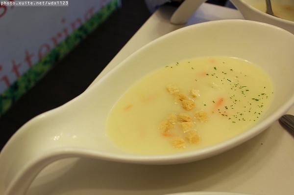 NU PASTA(台中崇德店)：Nu-Pasta杯杯麵(台中崇德店)✪平價義式餐點~103.02.07