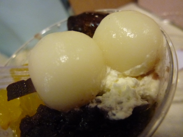 月の戀人Moon Lovers (原Bien 品昂創作洋菓子)：【台中西區】每一口都是幸福，不容錯過的高級甜點－月之戀人Moon Lovers