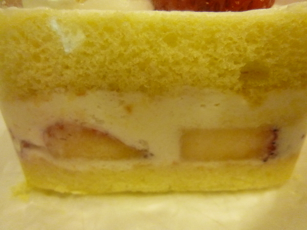 月の戀人Moon Lovers (原Bien 品昂創作洋菓子)：【台中西區】每一口都是幸福，不容錯過的高級甜點－月之戀人Moon Lovers