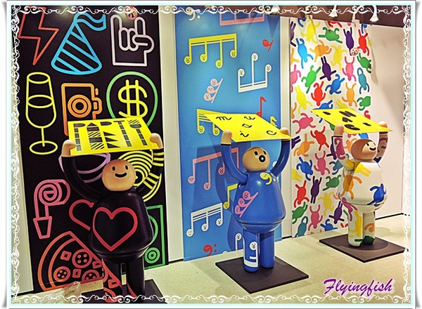 舉牌小人迎新Party：╭(′▽`)╯好康報你哉:萌翻囉～ 快來和舉牌小人開趴吧!! －「迎新Party:新光三越(台北站前店)」