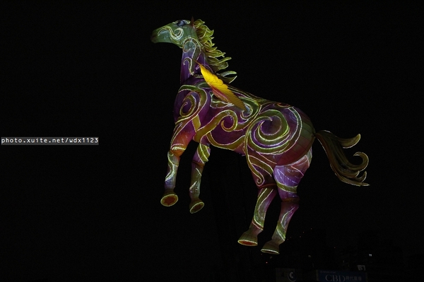 2014中台灣元宵燈會：2014中臺灣元宵燈會-飛馬獻瑞耀臺中✪主燈搭配女高音live演唱超威的