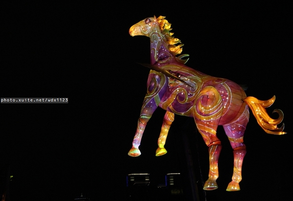 2014中台灣元宵燈會：2014中臺灣元宵燈會-飛馬獻瑞耀臺中✪主燈搭配女高音live演唱超威的