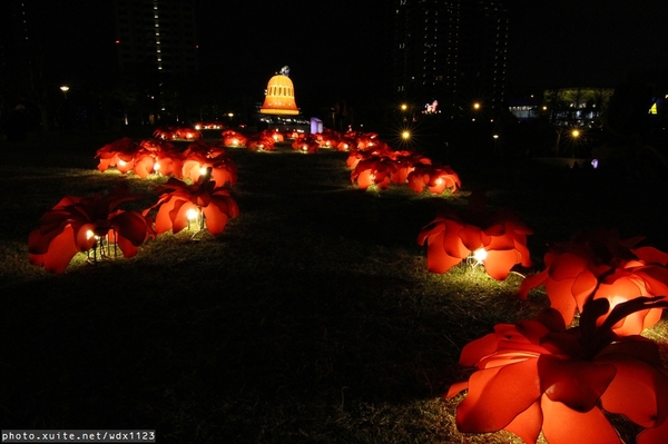 2014中台灣元宵燈會：2014中臺灣元宵燈會-飛馬獻瑞耀臺中✪主燈搭配女高音live演唱超威的