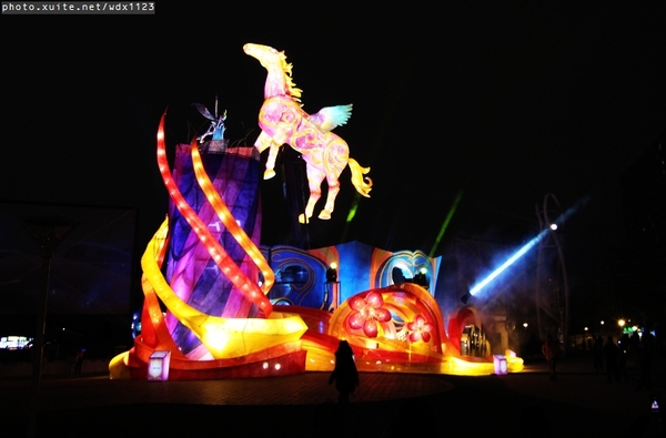 2014中台灣元宵燈會：2014中臺灣元宵燈會-飛馬獻瑞耀臺中✪主燈搭配女高音live演唱超威的