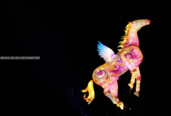 2014中台灣元宵燈會：2014中臺灣元宵燈會-飛馬獻瑞耀臺中✪主燈搭配女高音live演唱超威的