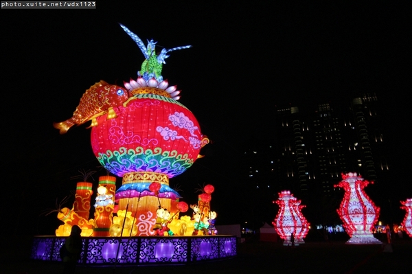 2014中台灣元宵燈會：2014中臺灣元宵燈會-飛馬獻瑞耀臺中✪主燈搭配女高音live演唱超威的