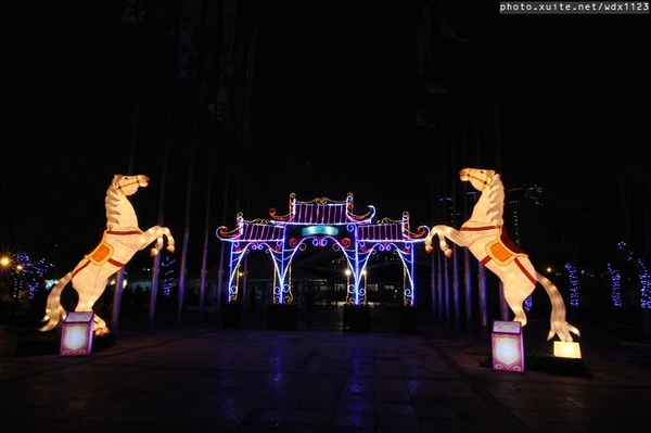 2014中台灣元宵燈會：2014中臺灣元宵燈會-飛馬獻瑞耀臺中✪主燈搭配女高音live演唱超威的