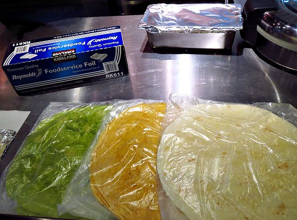 KING BURRITO,捲捲王美墨料理,加州,墨西哥捲餅,塔可,玉米脆片,莎莎醬