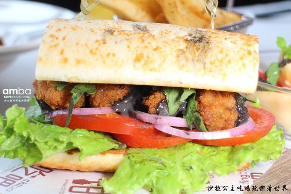 amba Taipei Ximending 台北西門町意舍酒-吃吧chiba：台北美食『台北西門町意舍酒店-吃吧餐廳』假日沙拉吧吃到飽/西門町義大利麵
