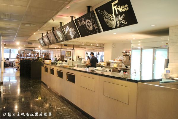 amba Taipei Ximending 台北西門町意舍酒-吃吧chiba：台北美食『台北西門町意舍酒店-吃吧餐廳』假日沙拉吧吃到飽/西門町義大利麵