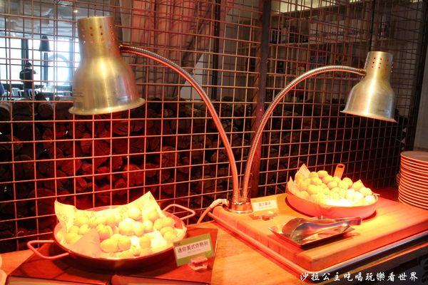 amba Taipei Ximending 台北西門町意舍酒-吃吧chiba：台北美食『台北西門町意舍酒店-吃吧餐廳』假日沙拉吧吃到飽/西門町義大利麵