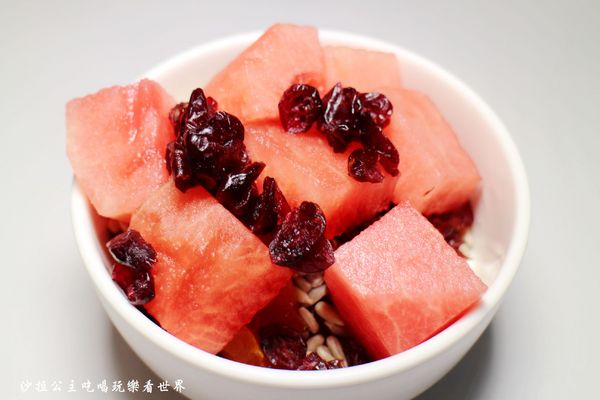 amba Taipei Ximending 台北西門町意舍酒-吃吧chiba：台北美食『台北西門町意舍酒店-吃吧餐廳』假日沙拉吧吃到飽/西門町義大利麵