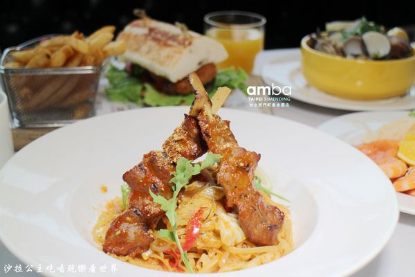 amba Taipei Ximending 台北西門町意舍酒-吃吧chiba：台北美食『台北西門町意舍酒店-吃吧餐廳』假日沙拉吧吃到飽/西門町義大利麵