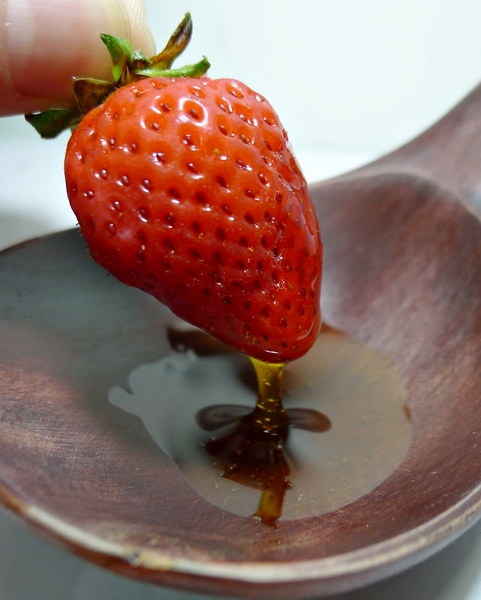 阿湧伯の果園：【宅配】阿湧伯の果園．大湖高山草莓．桑尼受不了美食