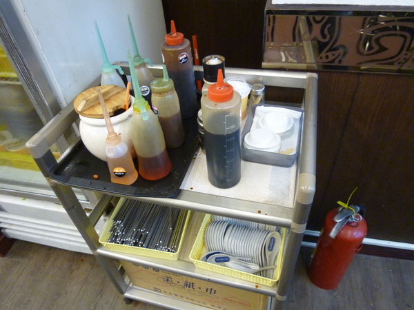 八方雲集鍋貼水餃專賣店(北醫店)： 【北醫美食】每次必點的黃金組合－八方雲集鍋貼水餃專賣店