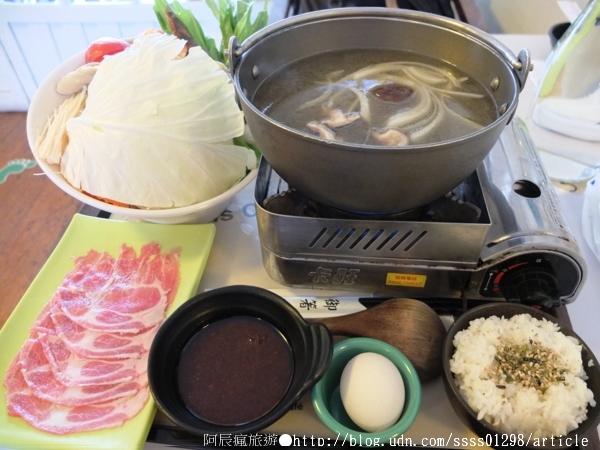 遇見綠洲庭園咖啡：【美食特搜。屏東市】遇見綠洲庭園咖啡館。品嚐歷史歲月的故事 與日式宅院來場午餐邂逅