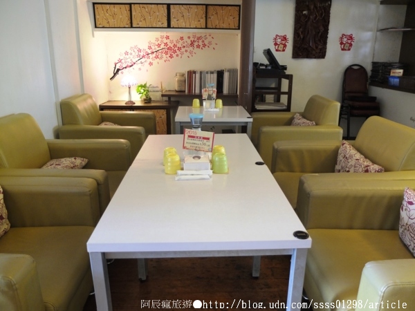 遇見綠洲庭園咖啡：【美食特搜。屏東市】遇見綠洲庭園咖啡館。品嚐歷史歲月的故事 與日式宅院來場午餐邂逅