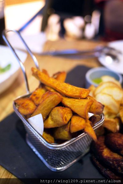 Bakery 49(板橋環球店)：舊金山混血料理。【Bakery 49(板橋環球店)】道地美式料理體驗