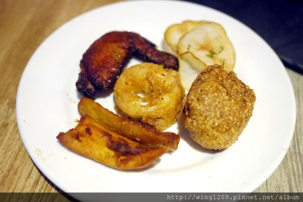 Bakery 49(板橋環球店)：舊金山混血料理。【Bakery 49(板橋環球店)】道地美式料理體驗