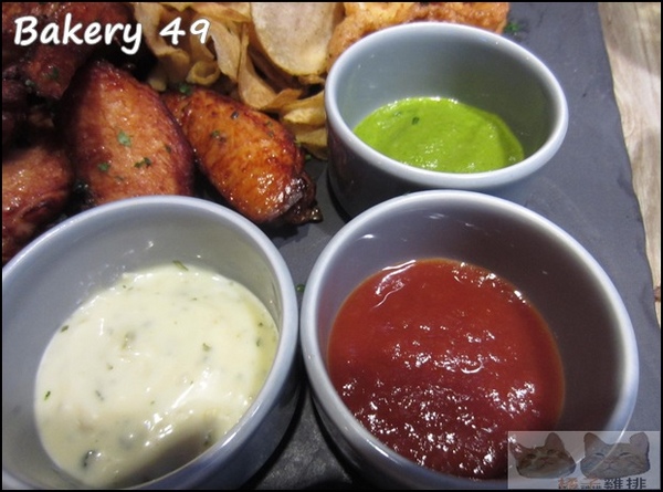 Bakery 49(板橋環球店)：【橘子雞排】板橋車站※Bakery 49-來自舊金山的Bistro小酒館美食-酸麵包*舊金山漁人碼頭海鮮湯