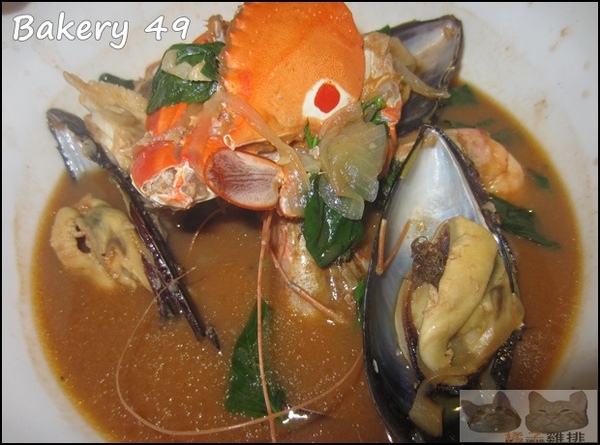 Bakery 49(板橋環球店)：【橘子雞排】板橋車站※Bakery 49-來自舊金山的Bistro小酒館美食-酸麵包*舊金山漁人碼頭海鮮湯