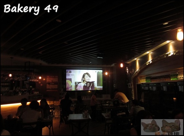 Bakery 49(板橋環球店)：【橘子雞排】板橋車站※Bakery 49-來自舊金山的Bistro小酒館美食-酸麵包*舊金山漁人碼頭海鮮湯