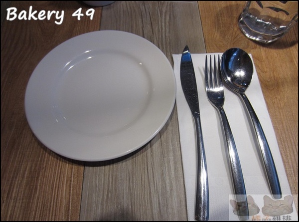Bakery 49(板橋環球店)：【橘子雞排】板橋車站※Bakery 49-來自舊金山的Bistro小酒館美食-酸麵包*舊金山漁人碼頭海鮮湯