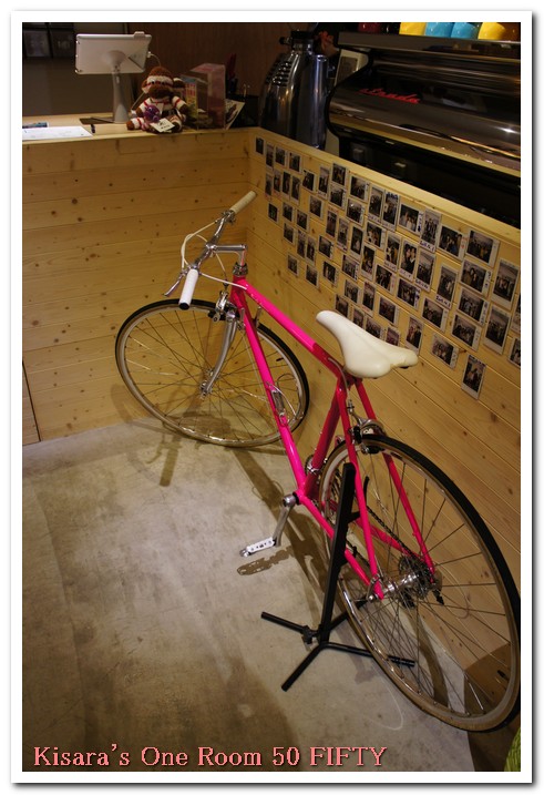 50 Fifty Coffeehouse & Espresso Bar：放在口袋不想拿出來的50 FIFTY