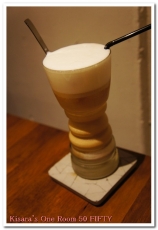 50 Fifty Coffeehouse & Espresso Bar：放在口袋不想拿出來的50 FIFTY