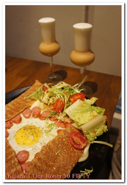 50 Fifty Coffeehouse & Espresso Bar：放在口袋不想拿出來的50 FIFTY