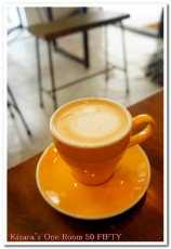 50 Fifty Coffeehouse & Espresso Bar：難得的再訪文──50 FIFTY