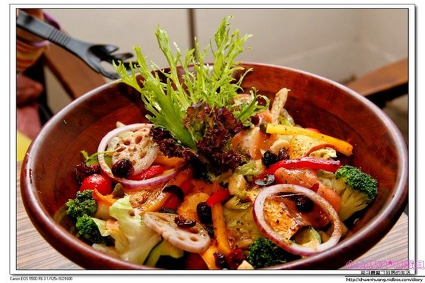 Peace & Love Cafe:【美食♥新店】☼ Peace & Love Cafe ☼令人驚艷的多重風味單品咖啡/大坪林捷運站附近/咖啡冠軍大師簡嘉程 ♥♥