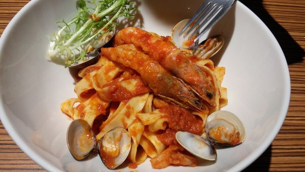 義式茄汁海鮮特寬麵 Peace%26;Love 新店大坪林咖啡