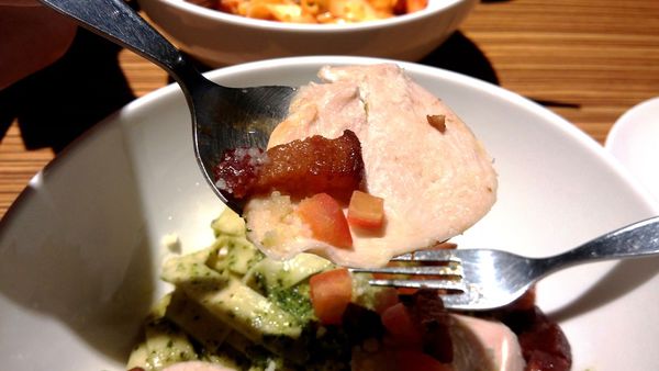 青醬雞肉厚培根特寬麵 Peace%26;Love 新店大坪林咖啡