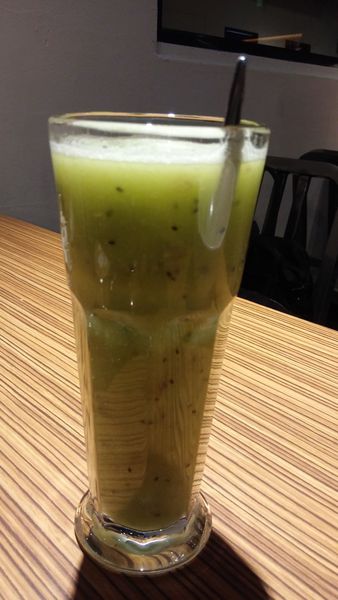 奇異果汁 Peace%26;Love 新店大坪林咖啡