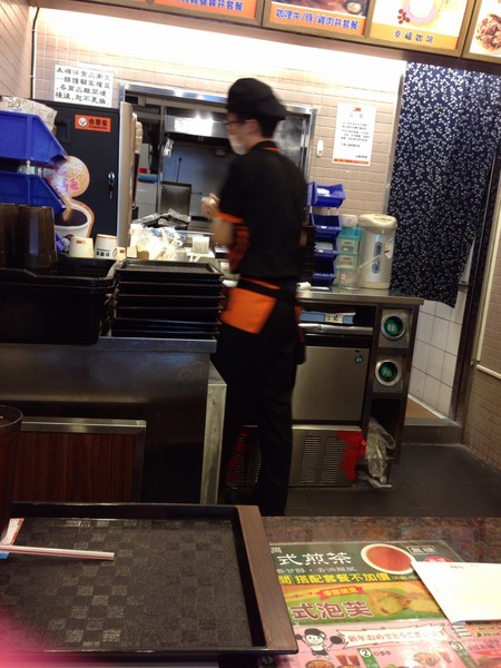 吉野家(新竹林森店)：【新竹】廣告不符、味道普通的吉野家新竹林森店