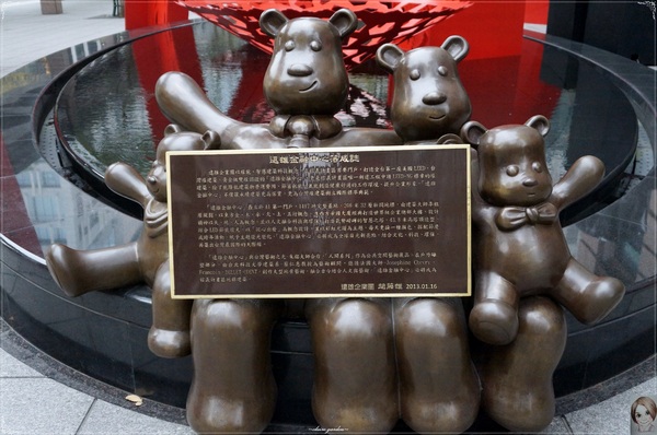 遠雄金融中心-朱銘人間系列展:台北 遠雄金融中心~城市博物館之朱銘人間系列