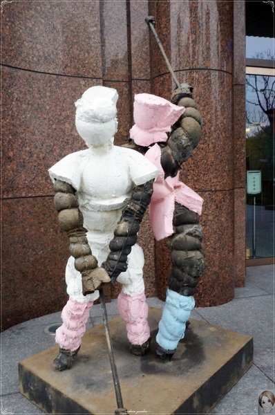 遠雄金融中心-朱銘人間系列展:台北 遠雄金融中心~城市博物館之朱銘人間系列