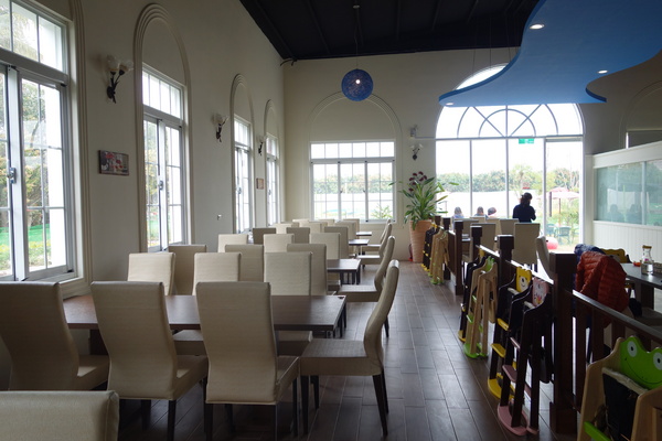 綠樹林幸福農場休閒餐廳：1030211[官本金文愛台灣口碑券第37彈]悠閒漫活的綠樹林幸福農場休閒餐廳享受美食饗宴與大自然譜出幸福樂章