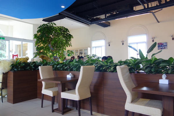 綠樹林幸福農場休閒餐廳：1030211[官本金文愛台灣口碑券第37彈]悠閒漫活的綠樹林幸福農場休閒餐廳享受美食饗宴與大自然譜出幸福樂章