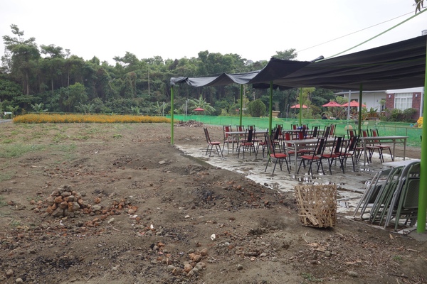 綠樹林幸福農場休閒餐廳：1030211[官本金文愛台灣口碑券第37彈]悠閒漫活的綠樹林幸福農場休閒餐廳享受美食饗宴與大自然譜出幸福樂章